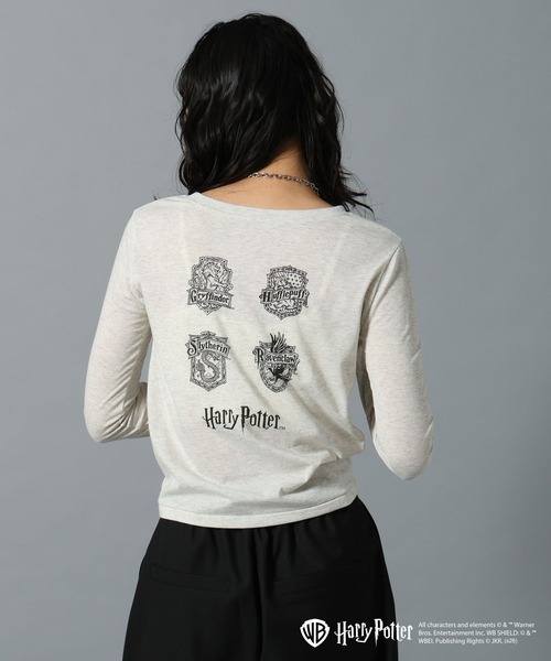 PAGEBOY(ページボーイ)の「【Harry Potter(ハリー・ポッター)】ホグワーツエンブレムシアーロンT(Tシャツ/カットソー・レディース・グレー/ブラック・FREE)」の16枚目の写真