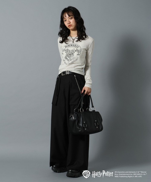 PAGEBOY(ページボーイ)の「【Harry Potter(ハリー・ポッター)】ホグワーツエンブレムシアーロンT(Tシャツ/カットソー・レディース・グレー/ブラック・FREE)」の21枚目の写真