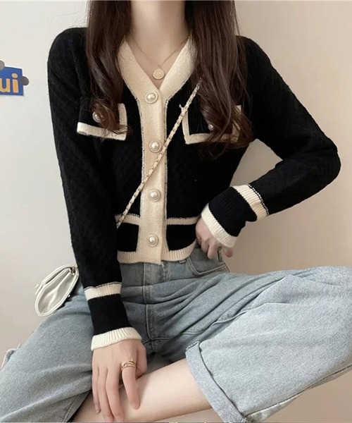 DRESS PLUS（ドレスプラス）の「バイカラーパール調ボタンVネックニットカーディガン（カーディガン/ボレロ・レディース・ホワイト・フリー）」の11枚目の写真