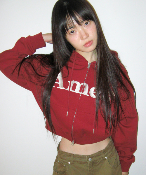 AMESWORLDWIDE(アメスワールドワイド)の「ベーシックロゴ ジップアップフーディ バーガンディ(パーカー・レディース・その他・SMALL/MEDIUM/LARGE)」の4枚目の写真