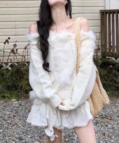 Alvia(アルビア)の「韓国風シャギーフェザー オフショル ニットトップス(ニット/セーター・レディース・ブラック/ホワイト・M)」の3枚目の写真