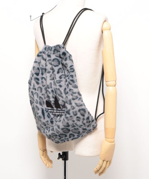 adidas(アディダス)の「adidas アディダス U KNAPSACK LEO(JP) バッグ LC5937 GREY3(ボディバッグ/ウエストポーチ・メンズ・グレー・FREE)」の5枚目の写真