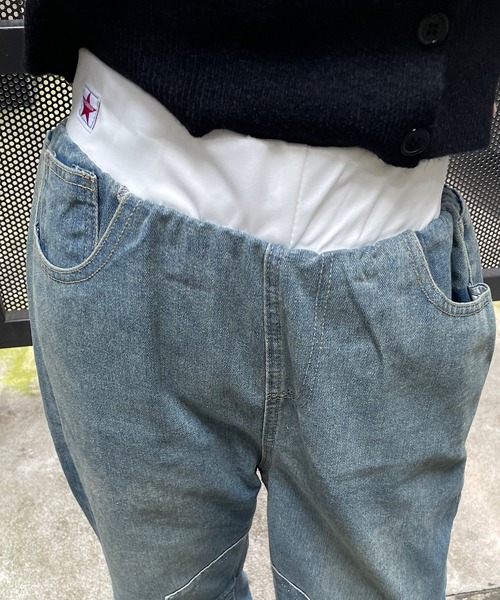 ROGER AND RAW（ロジャーアンドロウ）の「ダブルウエストデニムワイドパンツ（デニムパンツ・レディース・ブラック/ブルー・SMALL/MEDIUM）」の7枚目の写真