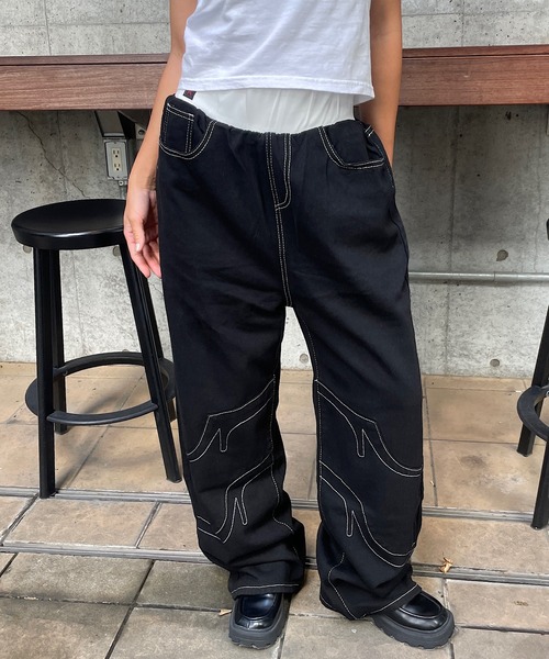 ROGER AND RAW（ロジャーアンドロウ）の「ダブルウエストデニムワイドパンツ（デニムパンツ・レディース・ブラック/ブルー・SMALL/MEDIUM）」の17枚目の写真