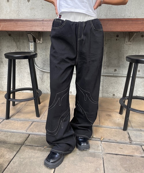 ROGER AND RAW（ロジャーアンドロウ）の「ダブルウエストデニムワイドパンツ（デニムパンツ・レディース・ブラック/ブルー・SMALL/MEDIUM）」の16枚目の写真