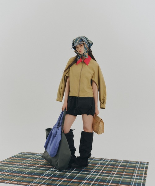 NON TOKYO（ノントーキョー）の「NON TOKYO/ノントーキョー/BI COLOR TECH BLOUSONバイカラーテックブルゾン（ブルゾン・レディース・グリーン/ベージュ/ネイビー・2/1）」の6枚目の写真