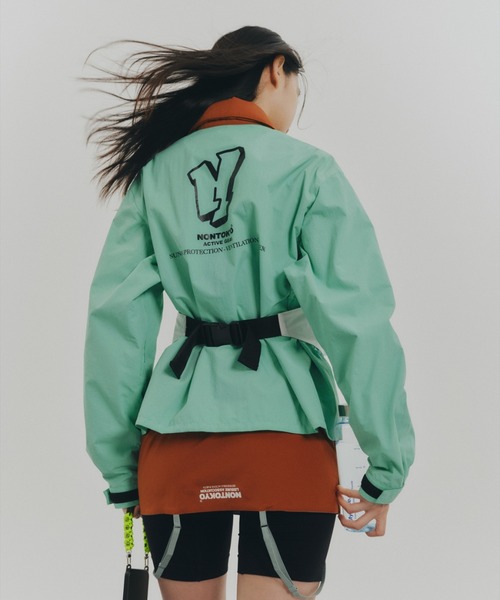 NON TOKYO（ノントーキョー）の「NON TOKYO/ノントーキョー/BI COLOR TECH BLOUSONバイカラーテックブルゾン（ブルゾン・レディース・グリーン/ベージュ/ネイビー・2/1）」の11枚目の写真