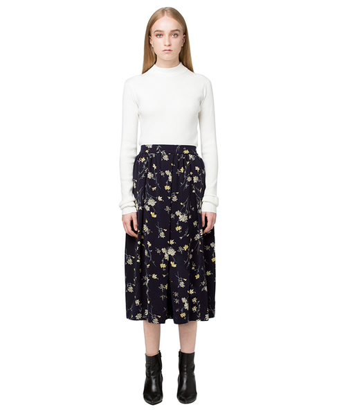 CLANE（クラネ）の「ANTIQUE FLOWER VOLUME SKIRT（スカート・レディース・ネイビー/ブラック/アイボリー・2/0/1）」の14枚目の写真