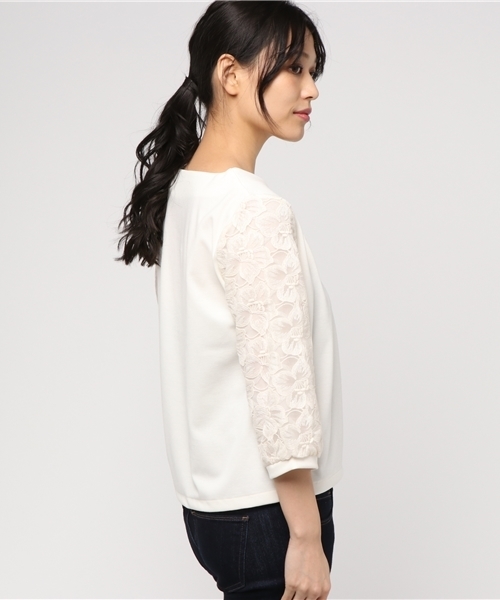 laboratory work（ラボラトリーワーク）の「袖オーガンジーレース 衿タックプルオーバー（Tシャツ/カットソー・レディース・ライトグレー/オフホワイト/ライトベージュ・MEDIUM）」の5枚目の写真