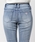Guess�i�Q�X�j�́uMARILYN 3-ZIP SKINNY DENIM PANT�yJAPAN EXCLUSIVE ITEM�z�i�f�j���p���c�j�v�b�ڍ׉摜