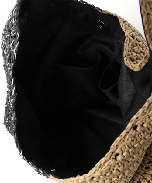 LBC(エルビーシー)の「ペーパー配色ワンショルダー(ショルダーバッグ・レディース・オフホワイト/ブラック・FREE)」の5枚目の写真