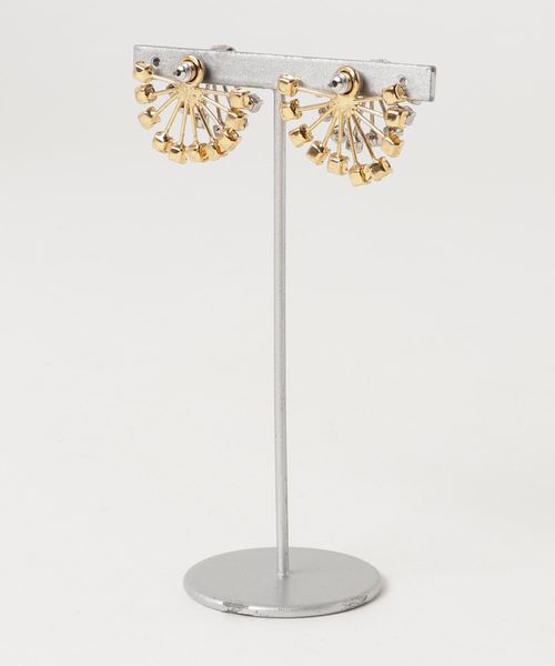 ADER（アデル）の「ADER.BIJOUX / PILIGREE PIERCE（ピアス（両耳用）・レディース・ゴールド・FREE）」の2枚目の写真