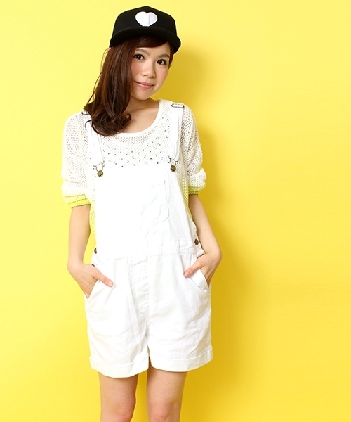 WEGO（ウィゴー）の「WEGO/デニムサロペット（サロペット/オーバーオール・レディース・ホワイト/ブラック/ダークインディゴブルー・FREE）」の2枚目の写真