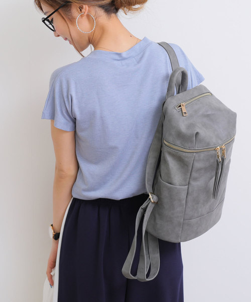 andme(アンドミー)の「合成皮革ジップリュックサック(バックパック/リュック・レディース・ブラック系その他/グレー系その他/ベージュ系その他/ブラック系その他2/グレー系その他2・L/FREE)」の11枚目の写真
