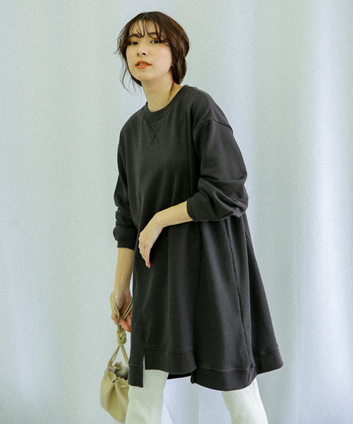 select MOCA（セレクトモカ）の「サーマルドッキングスウェットチュニックプルオーバー(サイドワッフルスウェット長袖プルオーバー)（スウェット・レディース・グレー/アイボリー/チャコール・FREE）」の3枚目の写真