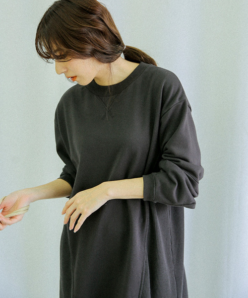 select MOCA（セレクトモカ）の「サーマルドッキングスウェットチュニックプルオーバー(サイドワッフルスウェット長袖プルオーバー)（スウェット・レディース・グレー/アイボリー/チャコール・FREE）」の6枚目の写真