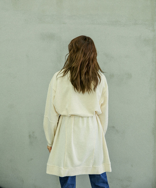 select MOCA（セレクトモカ）の「サーマルドッキングスウェットチュニックプルオーバー(サイドワッフルスウェット長袖プルオーバー)（スウェット・レディース・グレー/アイボリー/チャコール・FREE）」の12枚目の写真