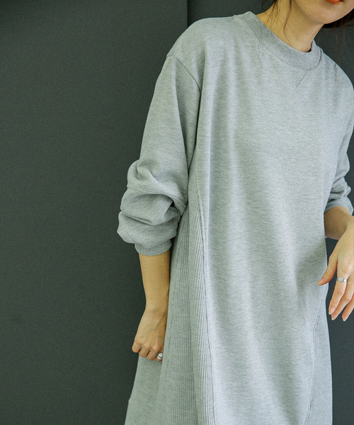 select MOCA（セレクトモカ）の「サーマルドッキングスウェットチュニックプルオーバー(サイドワッフルスウェット長袖プルオーバー)（スウェット・レディース・グレー/アイボリー/チャコール・FREE）」の13枚目の写真