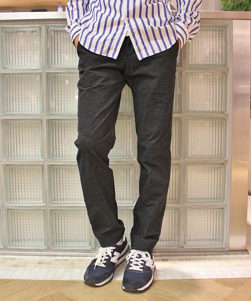 EDIFICE（エディフィス）の「◇シャンブレーコール テーパードパンツ（その他パンツ・メンズ・ブルー系その他/ブラック/ベージュ/レッド・42/44/46/50/48）」の2枚目の写真