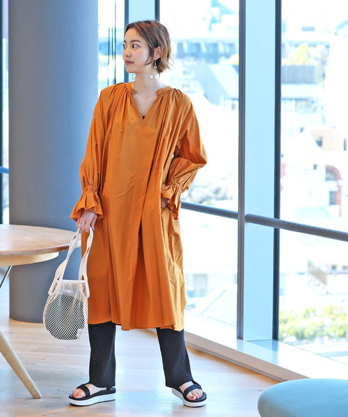 Ray BEAMS(レイビームス)の「Ray BEAMS / キャンディースリーブ ギャザー ワンピース(ワンピース・レディース・ホワイト/ブラック/ブラウン系その他5・ONE SIZE)」の11枚目の写真