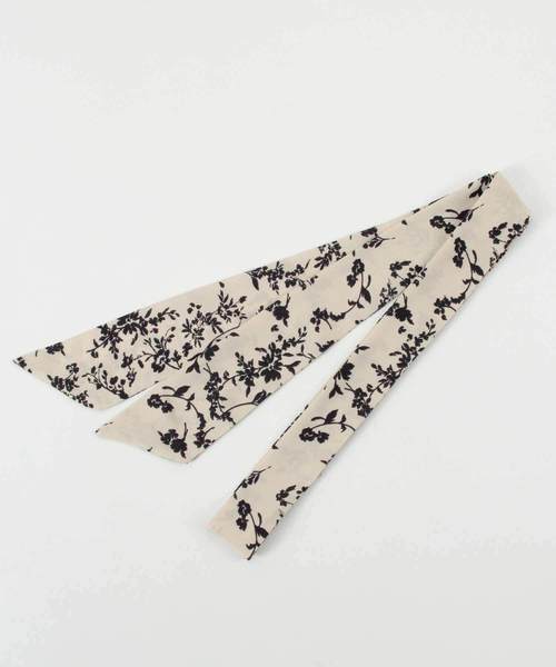 titivate（ティティベイト）の「フラワープリント半袖Vネックワンピース（シャツワンピース・レディース・ブラック/ライトベージュ・S/M/L）」の12枚目の写真