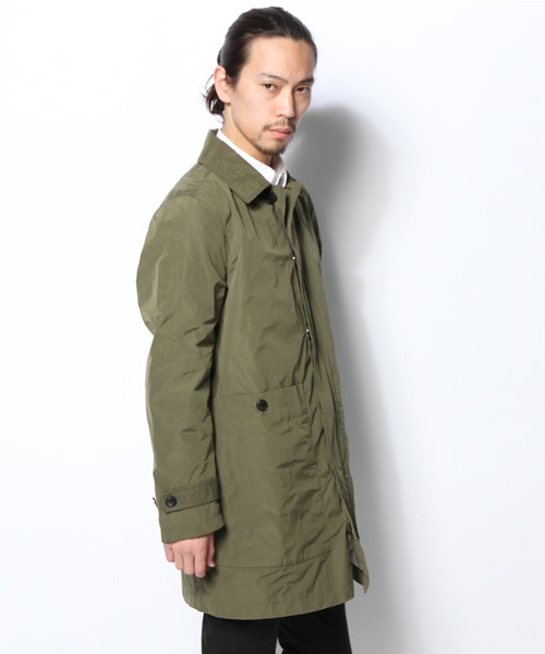 AMERICAN RAG CIE（アメリカンラグシー）の「AMERICAN RAG CIE 形状記憶ステンカラーコート 114-AFN-M141-CO021∴（ステンカラーコート・メンズ・カーキ/ベージュ・2/1）」の4枚目の写真