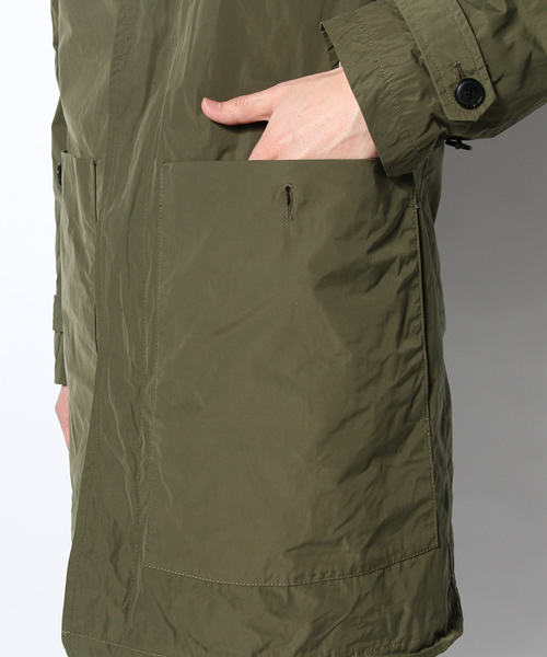 AMERICAN RAG CIE（アメリカンラグシー）の「AMERICAN RAG CIE 形状記憶ステンカラーコート 114-AFN-M141-CO021∴（ステンカラーコート・メンズ・カーキ/ベージュ・2/1）」の9枚目の写真