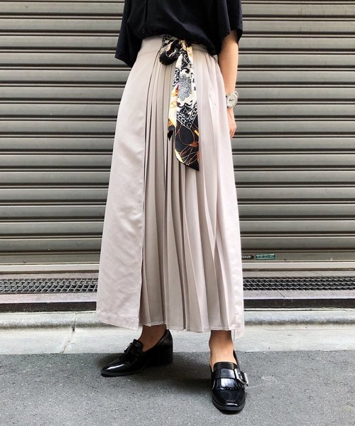 PAGEBOY（ページボーイ）の「スカーフサイドプリーツスカート