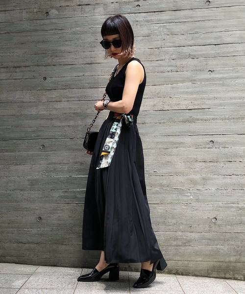 PAGEBOY（ページボーイ）の「スカーフサイドプリーツスカート（スカート・レディース・ライトグレー/ブラック/カーキ・FREE）」の5枚目の写真