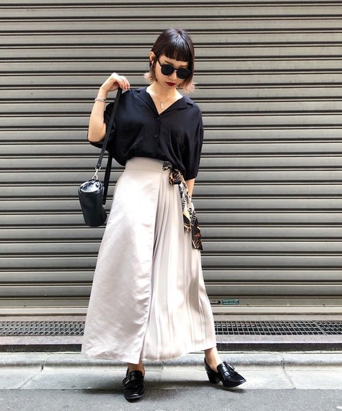 PAGEBOY（ページボーイ）の「スカーフサイドプリーツスカート（スカート・レディース・ライトグレー/ブラック/カーキ・FREE）」の13枚目の写真