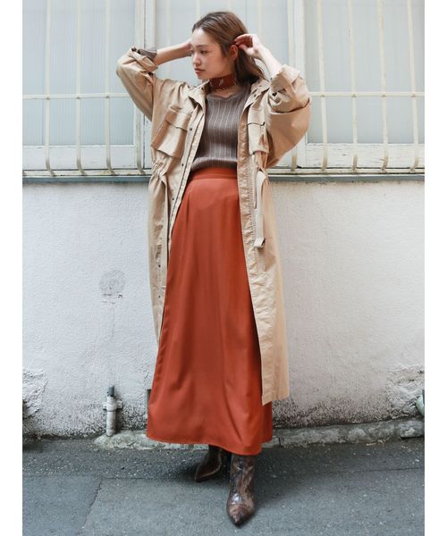 Ungrid（アングリッド）の「ヴィンテージサテンフィットフレアスカート（スカート・レディース・オフホワイト/カーキ/ダークオレンジ・FREE）」の9枚目の写真