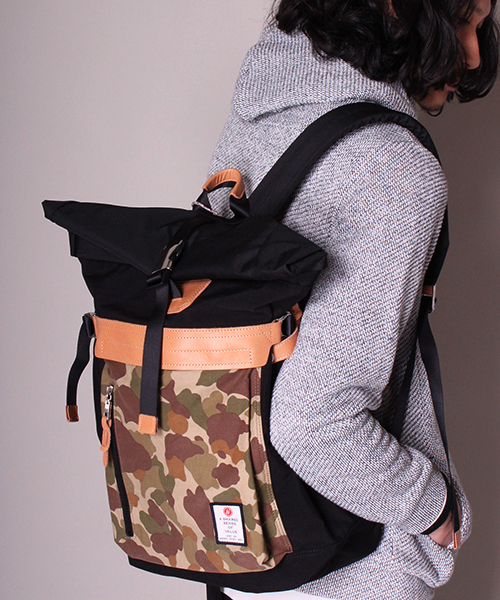 AS2OV（アッソブ）の「AS2OV(アッソブ) ロールバックパック（バックパック/リュック・メンズ・ブラック/ネイビー/その他21・FREE）」の3枚目の写真