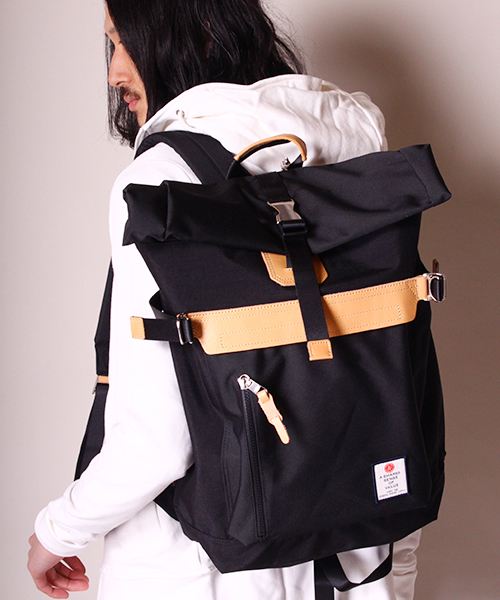 AS2OV（アッソブ）の「AS2OV(アッソブ) ロールバックパック（バックパック/リュック・メンズ・ブラック/ネイビー/その他21・FREE）」の2枚目の写真