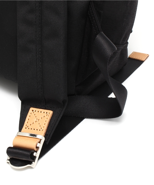 AS2OV（アッソブ）の「AS2OV(アッソブ) ロールバックパック（バックパック/リュック・メンズ・ブラック/ネイビー/その他21・FREE）」の6枚目の写真