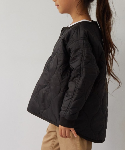 OMNES(オムネス)の「ウェーブキルトショートジャケット キルティングジャケット(その他アウター・キッズ・ブラック/カーキ/ベージュ・100/110/120/130/140)」の5枚目の写真