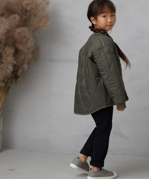 OMNES(オムネス)の「ウェーブキルトショートジャケット キルティングジャケット(その他アウター・キッズ・ブラック/カーキ/ベージュ・100/110/120/130/140)」の16枚目の写真