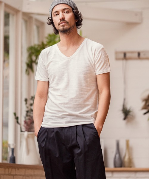 CAMBIO(カンビオ)の「mt6376-カットオフVネックカットソー(Tシャツ/カットソー・メンズ・ホワイト/ブラック/ベージュ/ブルー・S/M/L)」の10枚目の写真