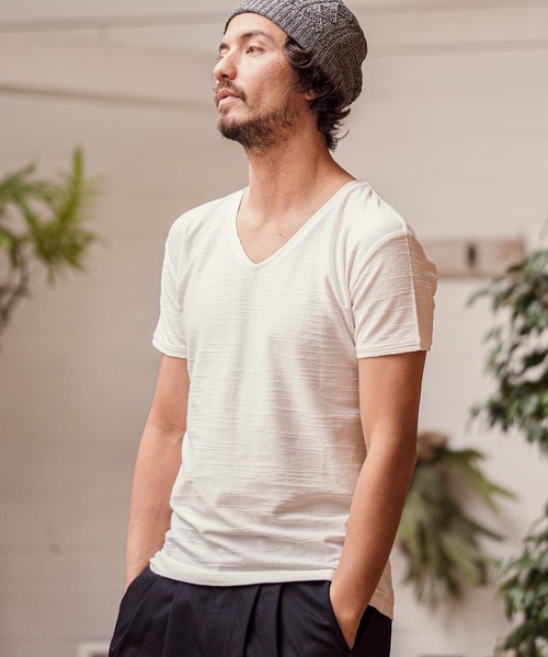 CAMBIO(カンビオ)の「mt6376-カットオフVネックカットソー(Tシャツ/カットソー・メンズ・ホワイト/ブラック/ベージュ/ブルー・S/M/L)」の12枚目の写真