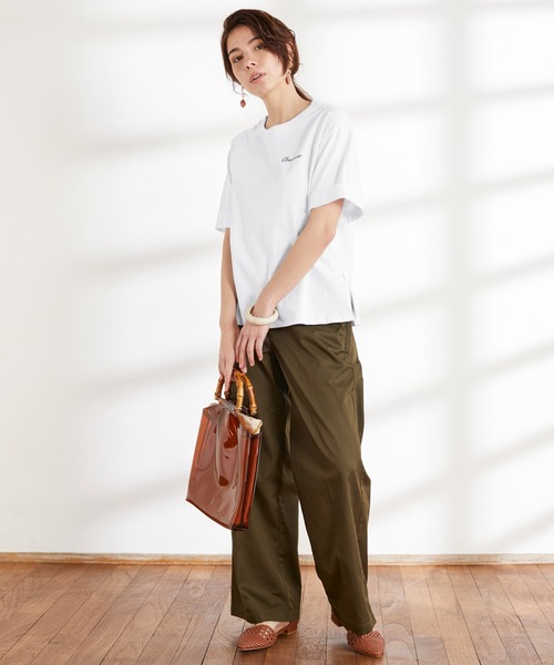 CONVERSE（コンバース）の「CONVERSE コンバース Chaco closet別注 袖ロールアップバックロゴプリント半袖Tシャツ（Tシャツ/カットソー・レディース・ホワイト/ブラック/サンドベージュ・FREE）」の17枚目の写真