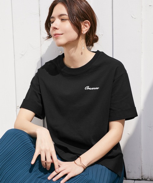 CONVERSE（コンバース）の「CONVERSE コンバース Chaco closet別注 袖ロールアップバックロゴプリント半袖Tシャツ（Tシャツ/カットソー・レディース・ホワイト/ブラック/サンドベージュ・FREE）」の16枚目の写真
