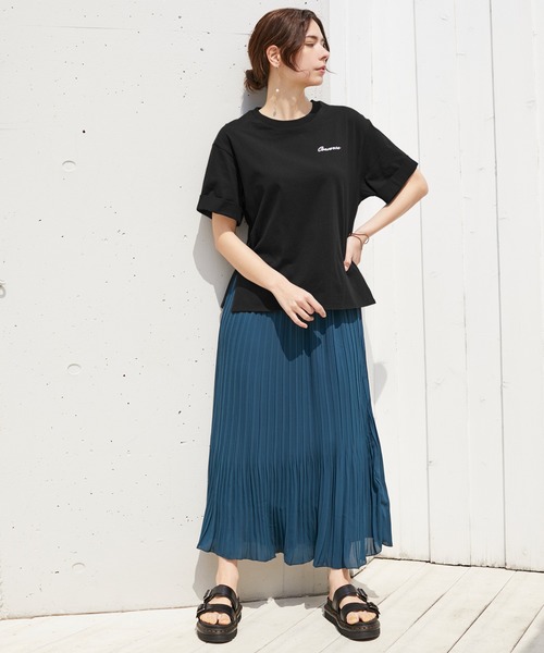 CONVERSE（コンバース）の「CONVERSE コンバース Chaco closet別注 袖ロールアップバックロゴプリント半袖Tシャツ（Tシャツ/カットソー・レディース・ホワイト/ブラック/サンドベージュ・FREE）」の15枚目の写真