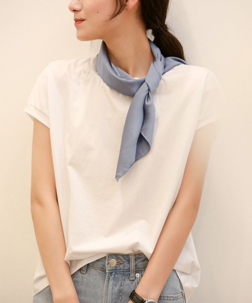 SAISON DE PAPILLON(セゾンドパピヨン)の「【綿100%】フレンチスリーブクルーネックゆるTシャツ(Tシャツ/カットソー・レディース・ブラック/ホワイト/グリーン/ブルー・S/XL/L/M)」の2枚目の写真