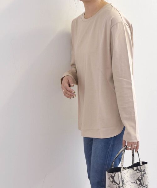 SHIPS any（シップス エニィ）の「SHIPS any:ラウンドヘムロングスリーブTEE◇◇◇（Tシャツ/カットソー・レディース・ホワイト/ベージュ/オフホワイト・ONE SIZE）」の4枚目の写真