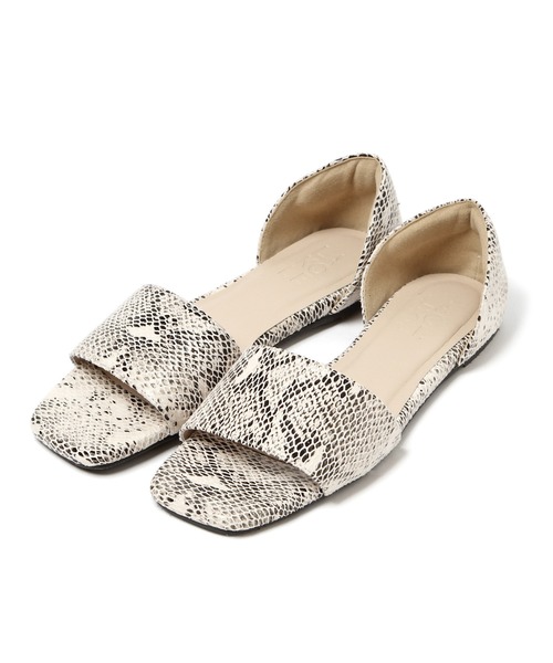 LAKOLE（ラコレ）の「セパレートフラットサンダル / LAKOLE（サンダル・レディース・ブラック/ライム/シルバー/パイソン・SMALL/MEDIUM/LARGE）」の16枚目の写真