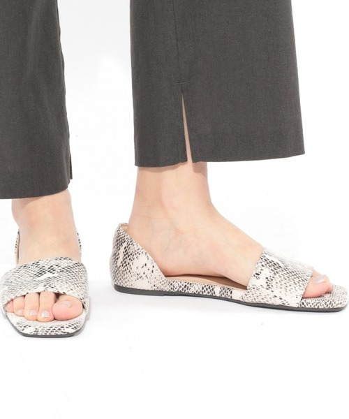 LAKOLE（ラコレ）の「セパレートフラットサンダル / LAKOLE（サンダル・レディース・ブラック/ライム/シルバー/パイソン・SMALL/MEDIUM/LARGE）」の8枚目の写真