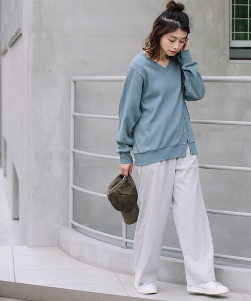 Munich（ミューニック）の「ストレッチサーマル　Vネックプルオーバー（Tシャツ/カットソー・レディース・グレイッシュベージュ/ホワイト/ブラック/ピンク/グリーン・FREE）」の17枚目の写真