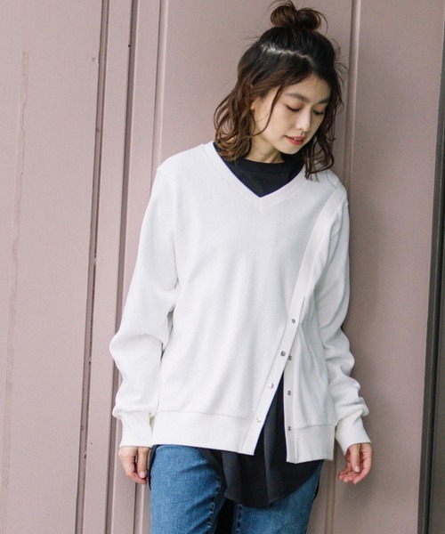 Munich（ミューニック）の「ストレッチサーマル　Vネックプルオーバー（Tシャツ/カットソー・レディース・グレイッシュベージュ/ホワイト/ブラック/ピンク/グリーン・FREE）」の15枚目の写真