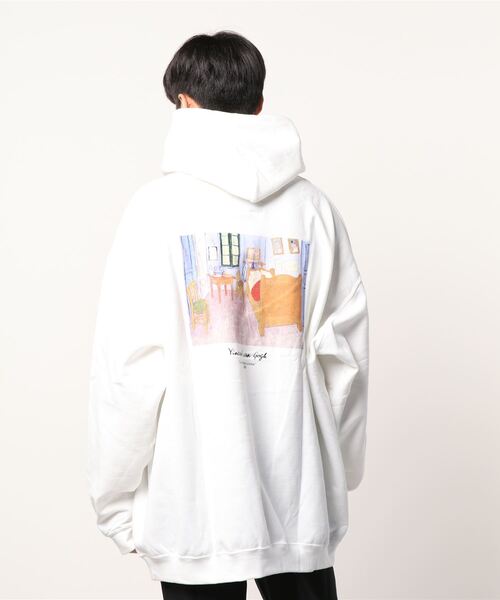 unrelaxing（アンリラクシング）の「オーバーサイズビッグスウェットパーカー ビッグシルエットフードトレーナー（パーカー・メンズ・ネイビー/ブルー系その他/ピンク系その他2/サックスブルー/レッド系その他4/ワイン/ブラック系その他3/ブラック/ホワイト系その他4/ホワイト/ブラック系その他/ホワイト系その他/ブルー系その他6/レッド系その他2/ホワイト系その他3/レッド/ベージュ/グレー/グリーン/ライトピンク/ブルー系その他4/レッド系その他3/パープル/ピンク系その他/オレンジ/ブルー系その他3/ホワイト系その他2/ブラック系その他4/ピンク系その他3・LARGE/MEDIUM/X-LARGE/SMALL）」の4枚目の写真