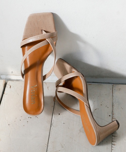 VIVIAN（ヴィヴィアン）の「スクエアトゥアシメ華奢ストラップトングサンダル（サンダル・レディース・ブラック/グレー系その他7/ダークブラウン/アイボリー・L/S/M/LL）」の3枚目の写真