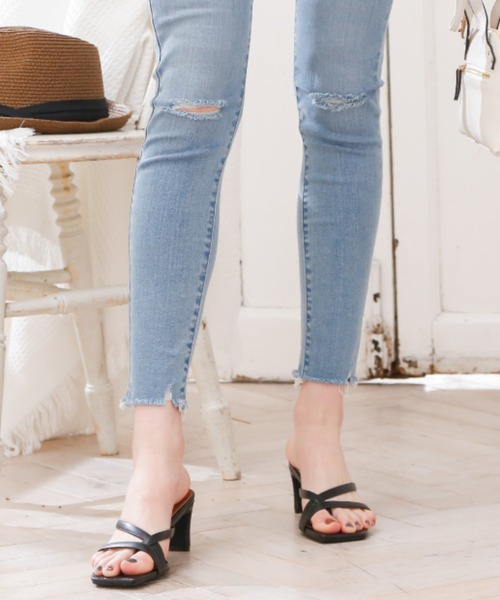 VIVIAN（ヴィヴィアン）の「スクエアトゥアシメ華奢ストラップトングサンダル（サンダル・レディース・ブラック/グレー系その他7/ダークブラウン/アイボリー・L/S/M/LL）」の20枚目の写真